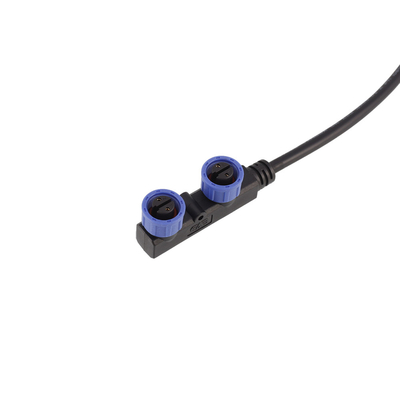 I cavi di 1 estensione impermeabili del tester M15 F modellare il rivestimento di PVC di plastica di Shell per energia solare